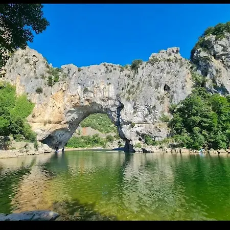 La Maison Bleue Pont D 'arc